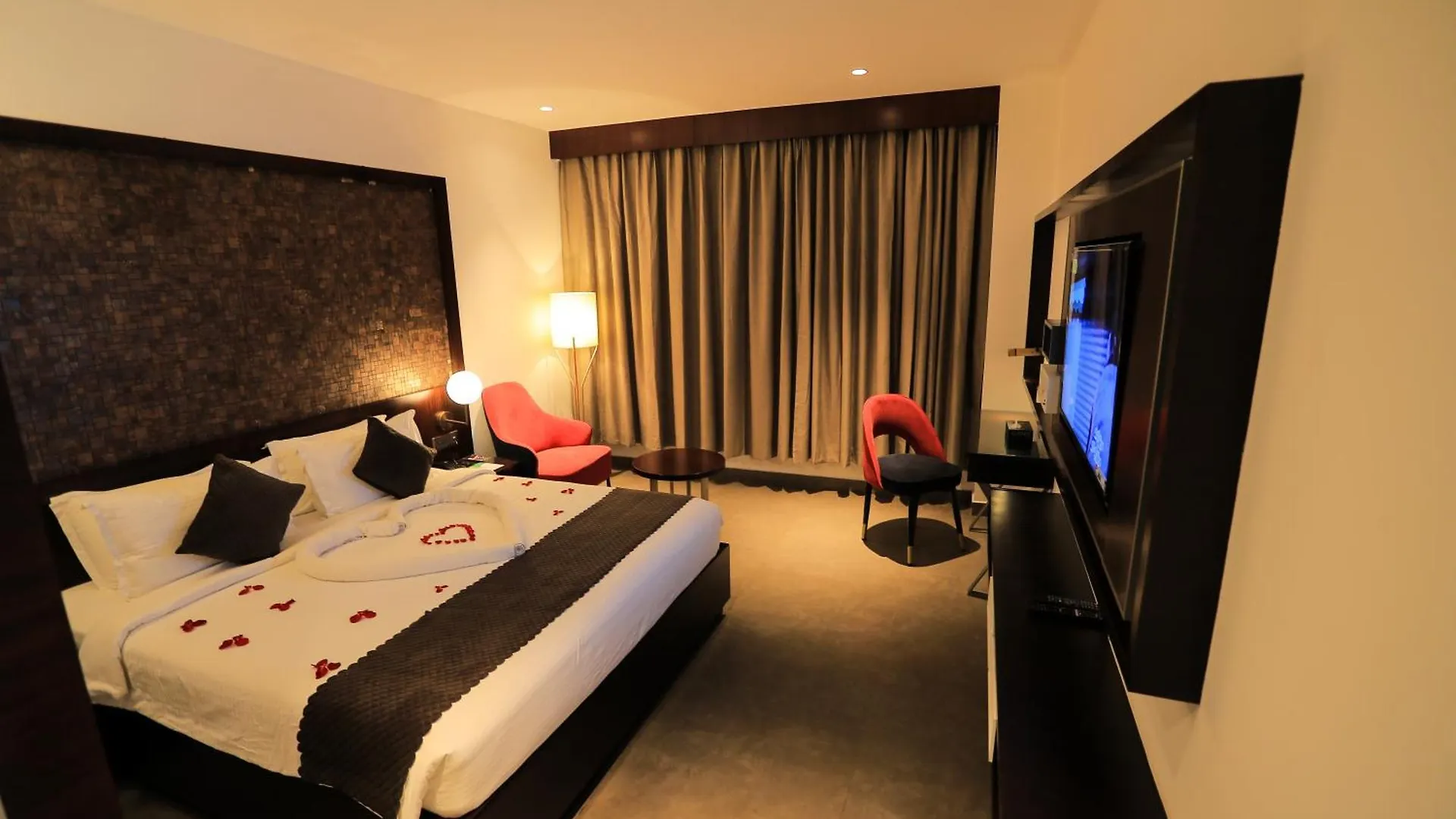 Saugandhika West Gate Hotel Wayanad